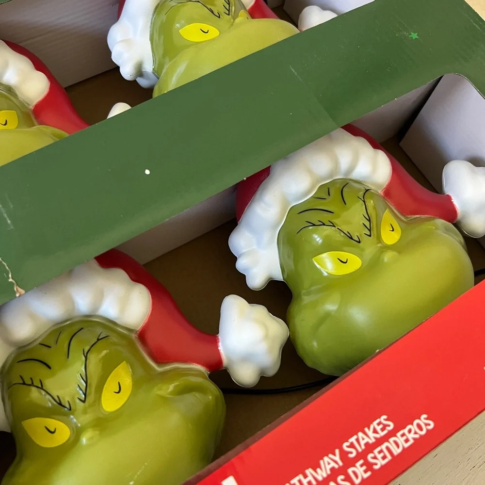 Christmas Green Grinch Battery-Operated Pathway Stakes (4 Count) New in Box